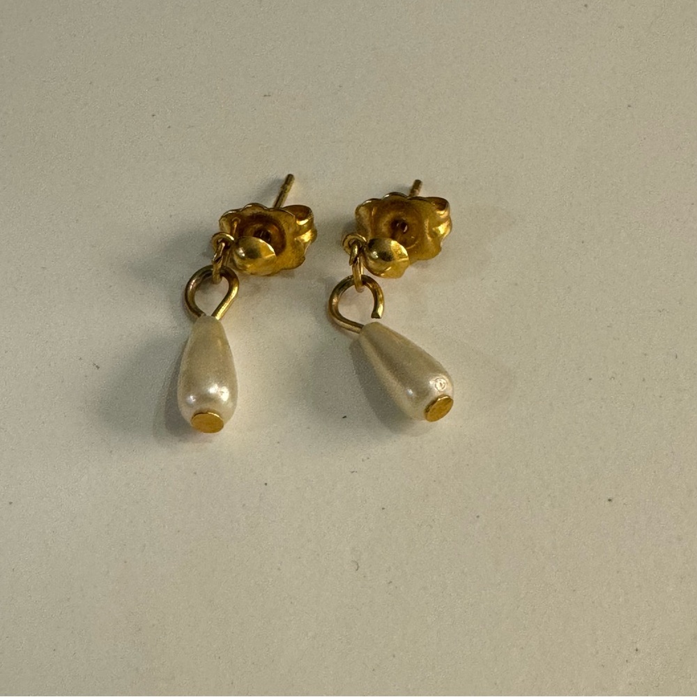 Gold and Cream Pearl Drop Earrings - Picture 4 of 6